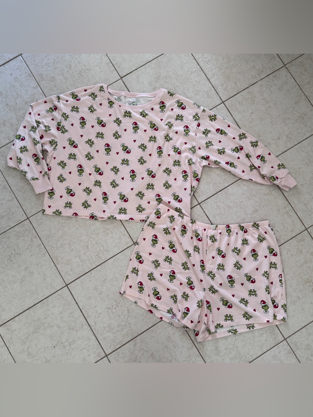 American Eagle Luxe Pajama Set XL NEW Pink Grinch Holiday Christmas Sleep Shorts